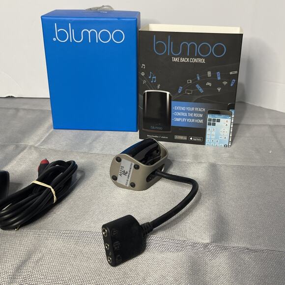 Blumoo Universal Remote HomeBase Bluetooth Music Streaming Control System A5215 - Picture 4 of 9